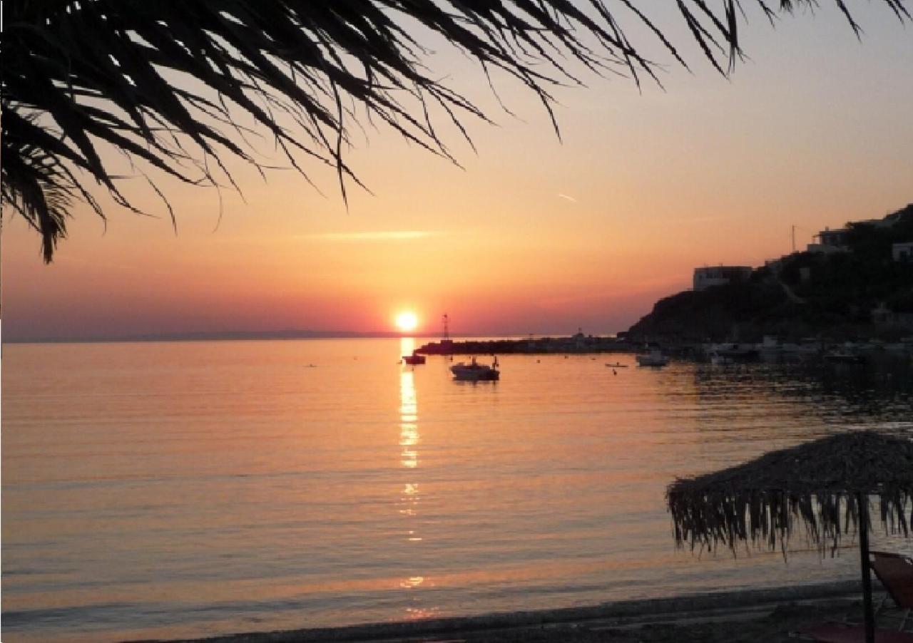 Aphrodite Hotel Syros Kini المظهر الخارجي الصورة